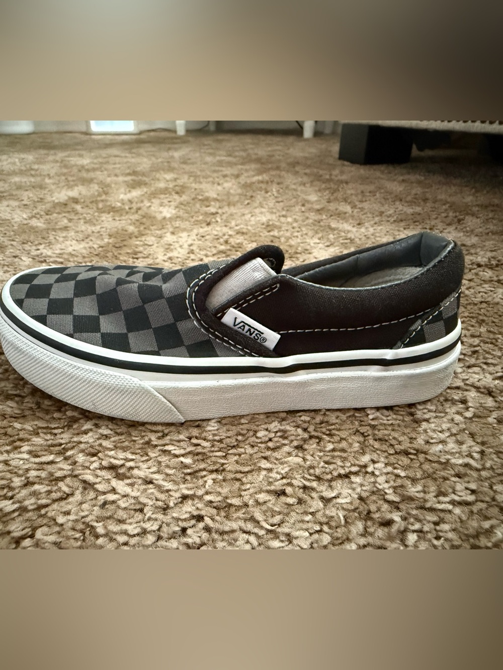 Vans kids Checkerboard Slip-On Shoes - Black/Gray - size 12, like new